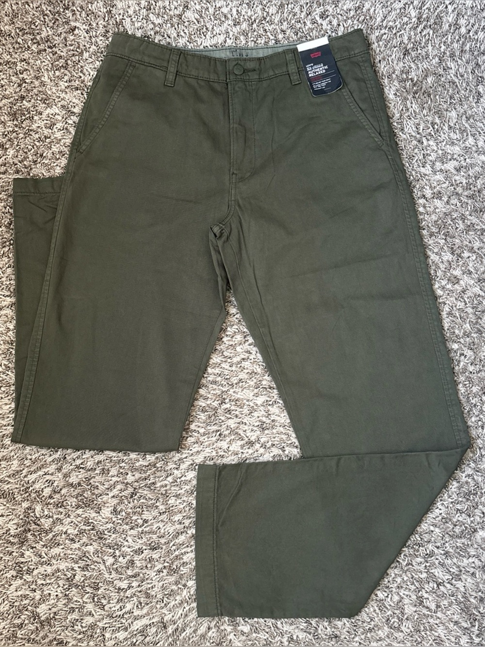 Levis XX Chino Authentic Pants Mens 32x34, Straight Leg Relaxed Fit Olive, NWT